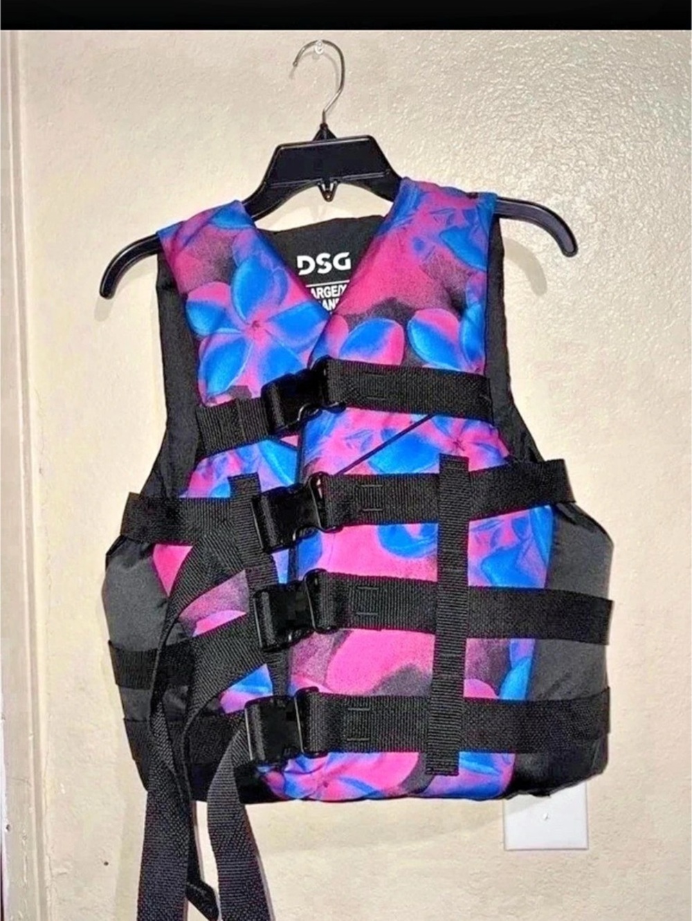DSG Women's Nylon Life Vest Adult XL Black & Pink